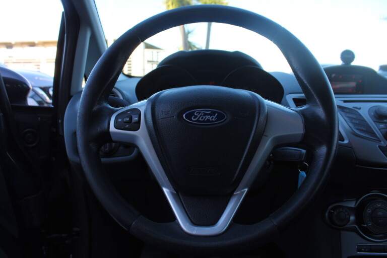 19 Stilecar It Ford Fiesta Dt313ys