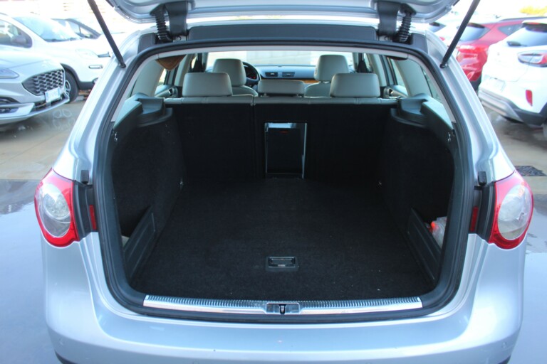 19 Stilecar It Vw Passat Dp779pg