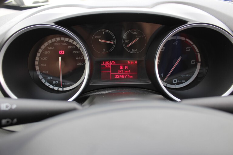 24 Stilecar It Ar Giulietta Ej250gm