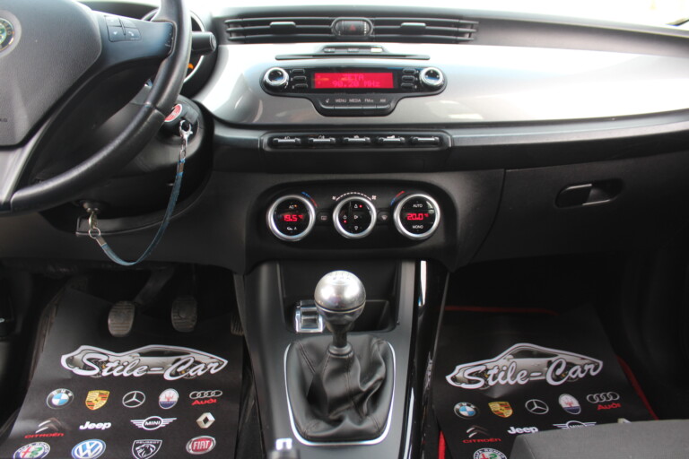 25 Stilecar It Ar Giulietta Ej250gm