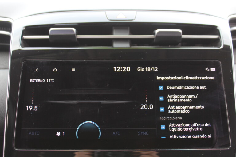 34 Stilecar It Hyundai Tucson Gh949jf