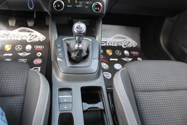 39 Stilecar It Ford Focus Gj513jw