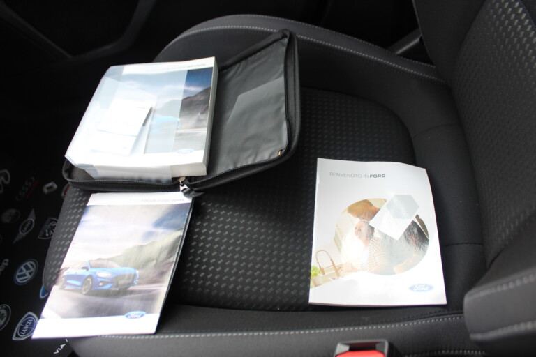 40 Stilecar It Ford Focus Gj513jw