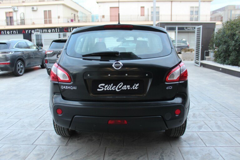04 Stilecar It Nissan Qashqai Es107dw