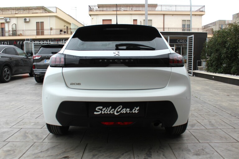 04 Stilecar It Peugeot 208 Gn484sd