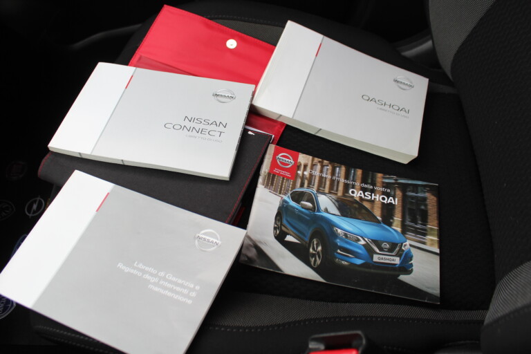 37 Stilecar It Nissan Qashqai Gd596te