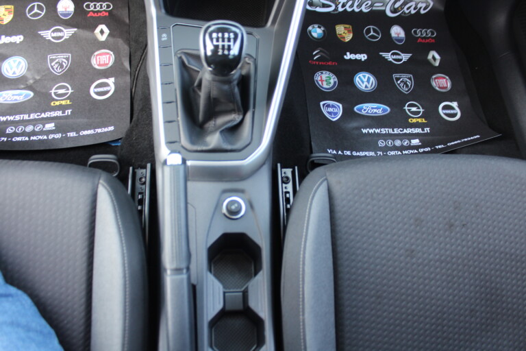 37 Stilecar It Vw Taigo Gs854ey