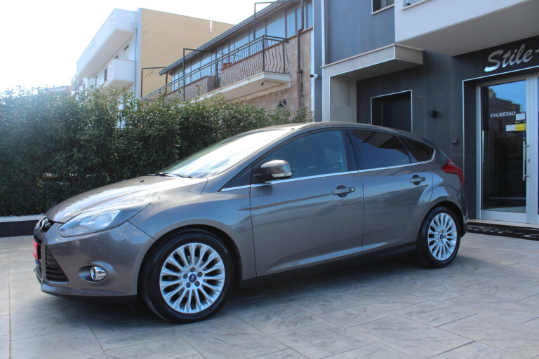 03 Stilecar It Ford Focus Ej967rr