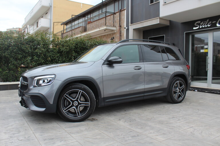 03 Stilecar It Mb Glb 220d Gk674ze