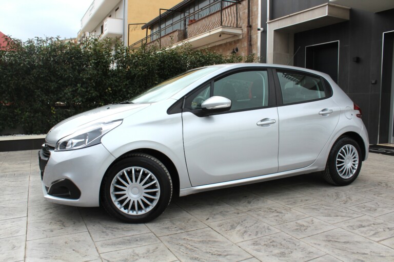 03 Stilecar It Peugeot 208 Fe380kd