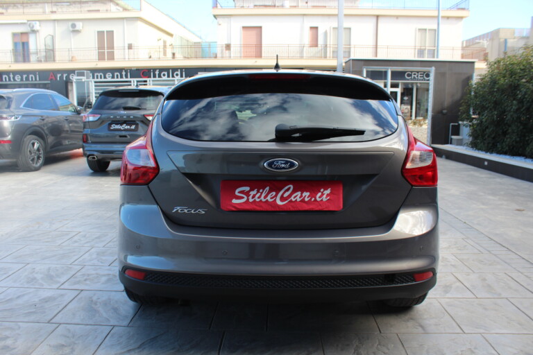 04 Stilecar It Ford Focus Ej967rr