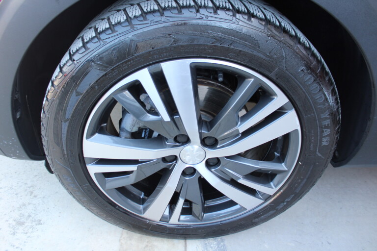 11 Stilecar It Peugeot 3008 Gl530xj