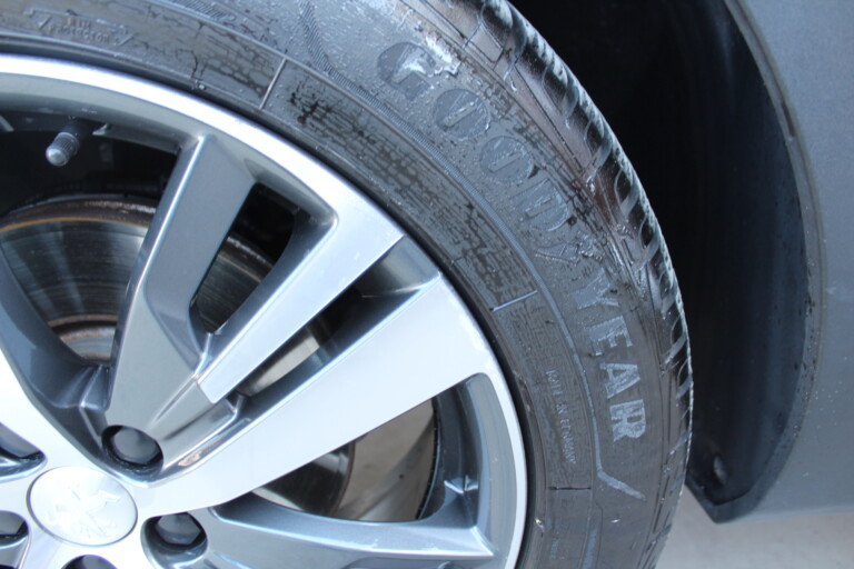 12 Stilecar It Peugeot 3008 Gl530xj