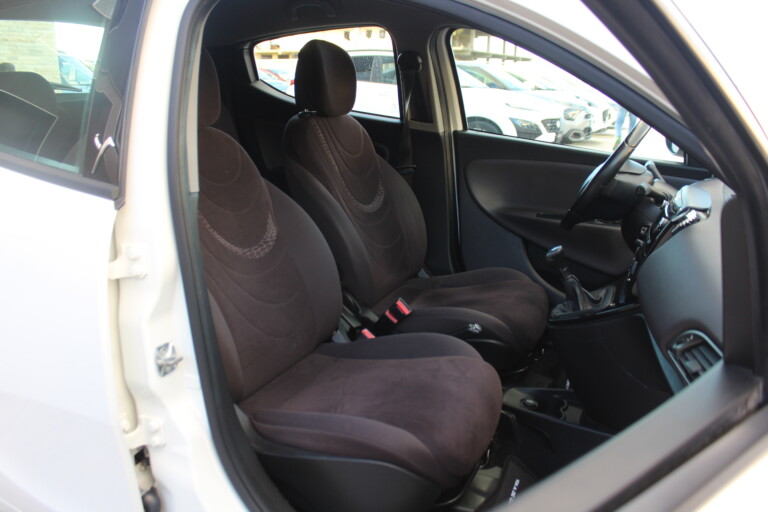 13 Stilecar It Lancia Ypsilon El095ds