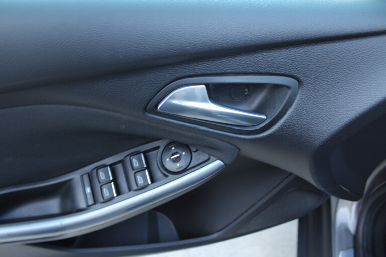 14 Stilecar It Ford Focus Ej967rr