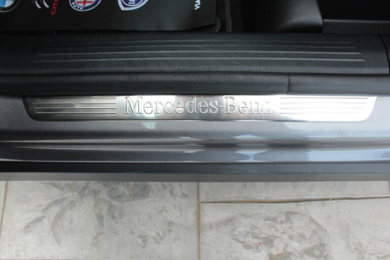 15 Stilecar It Mb Glb 220d Gk674ze