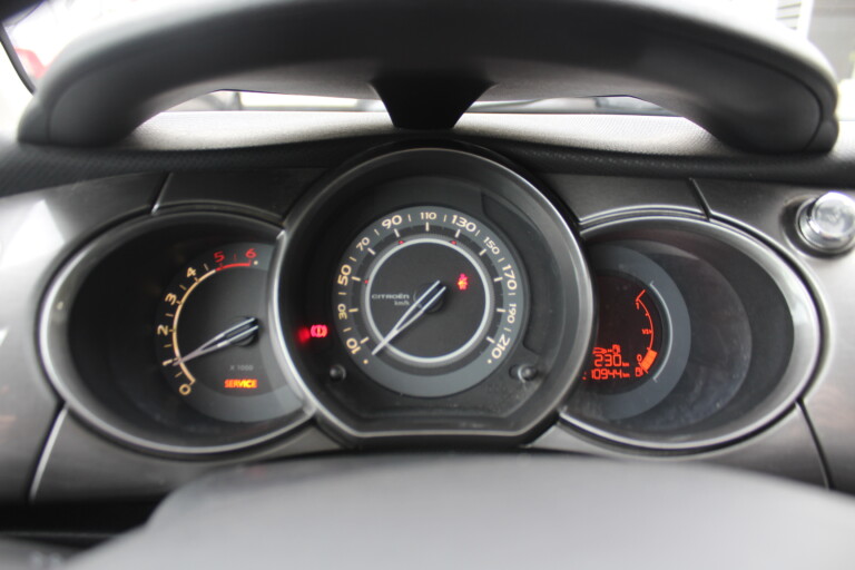 16 Stilecar It Citroen C3 Eg748na