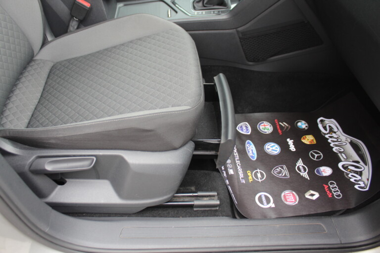 16 Stilecar It Vw Tiguan Fm812ns