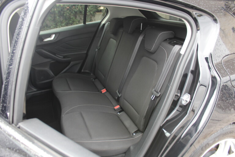 17 Stilecar It Ford Focus Gj659bb