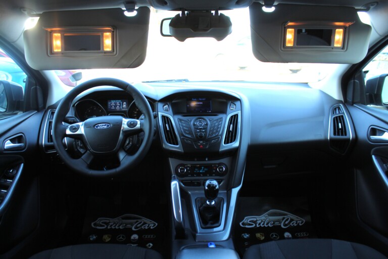 22 Stilecar It Ford Focus Ej967rr