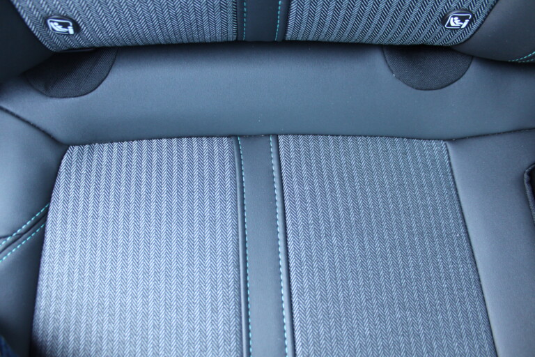 22 Stilecar It Peugeot 3008 Gl530xj