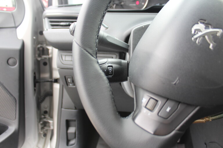 23 Stilecar It Peugeot 208 Fe380kd