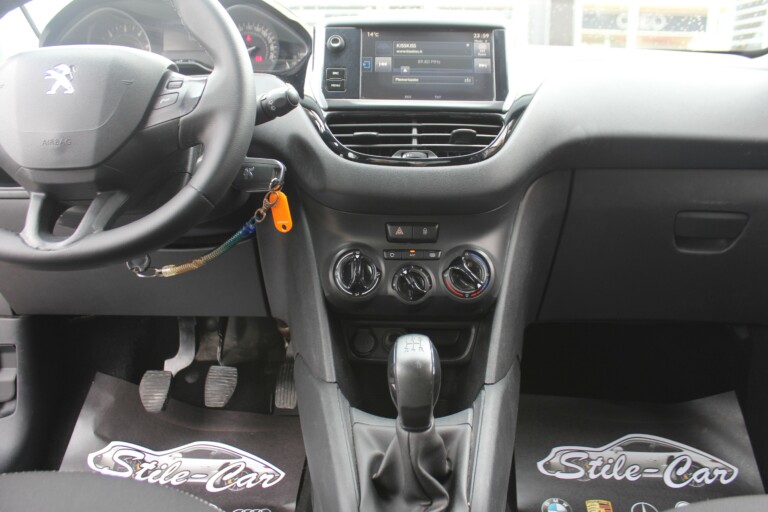 26 Stilecar It Peugeot 208 Fe380kd