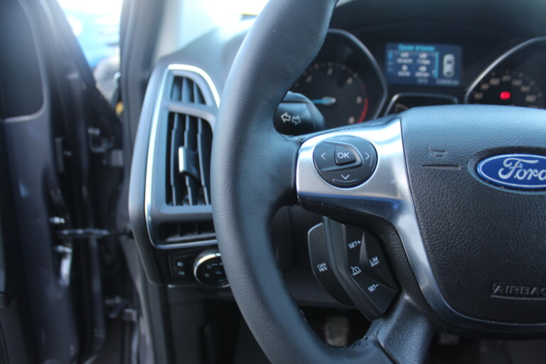 27 Stilecar It Ford Focus Ej967rr