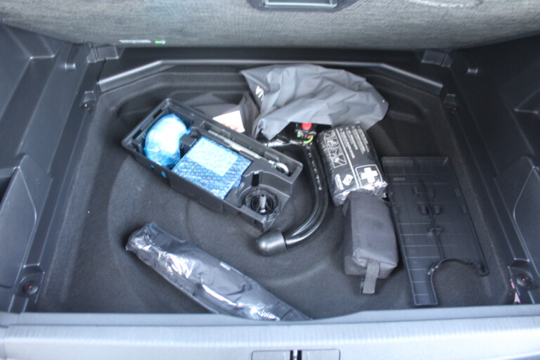 27 Stilecar It Peugeot 3008 Gl530xj