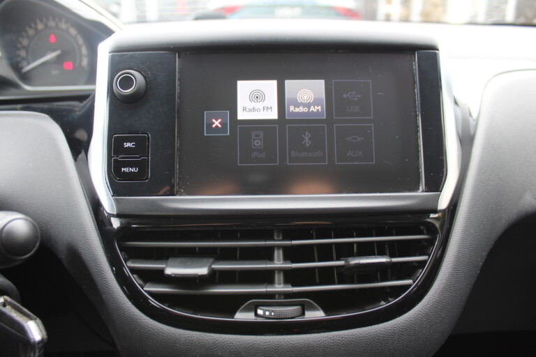 28 Stilecar It Peugeot 208 Fe380kd