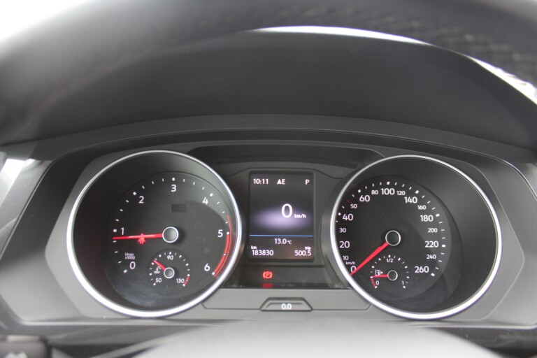 29 Stilecar It Vw Tiguan Fm812ns