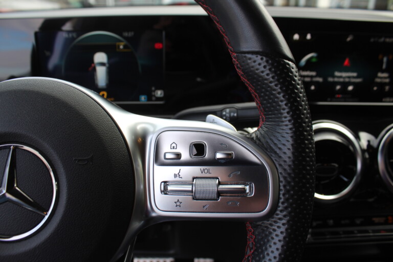 30 Stilecar It Mb Glb 220d Gk674ze