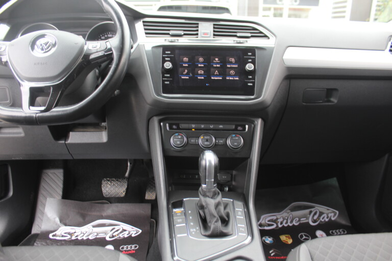 30 Stilecar It Vw Tiguan Fm812ns