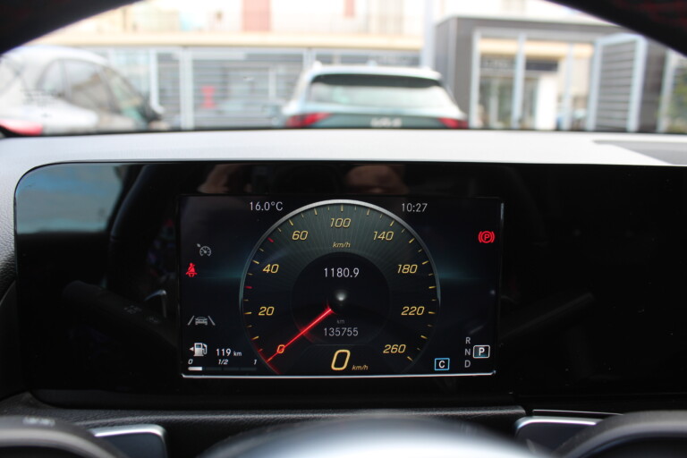 32 Stilecar It Mb Glb 220d Gk674ze