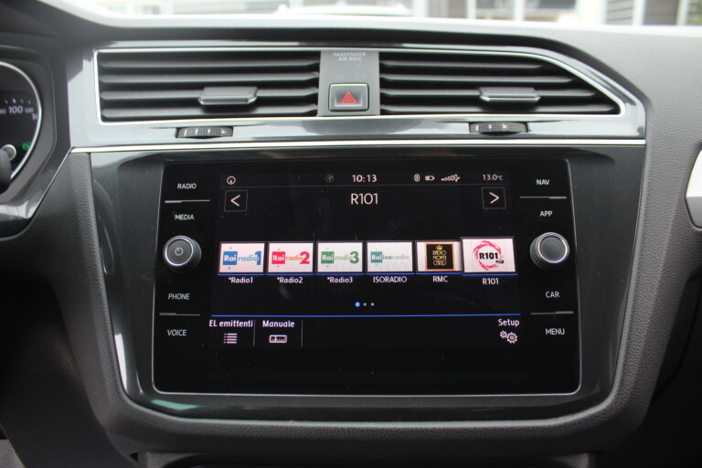 32 Stilecar It Vw Tiguan Fm812ns