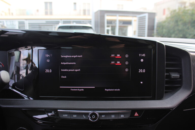 37 Stilecar It Opel Mokka Gh228pm