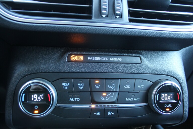 39 Stilecar It Ford Focus Fx293hb