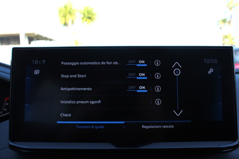 39 Stilecar It Peugeot 3008 Gl859sy