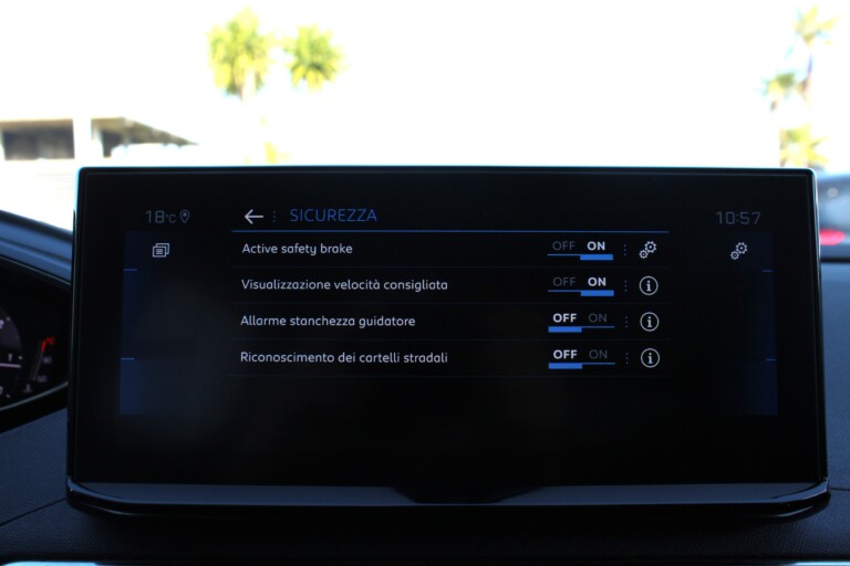 40 Stilecar It Peugeot 3008 Gl859sy