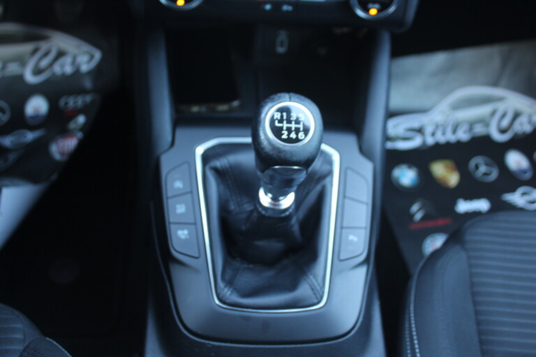 41 Stilecar It Ford Focus Fx293hb