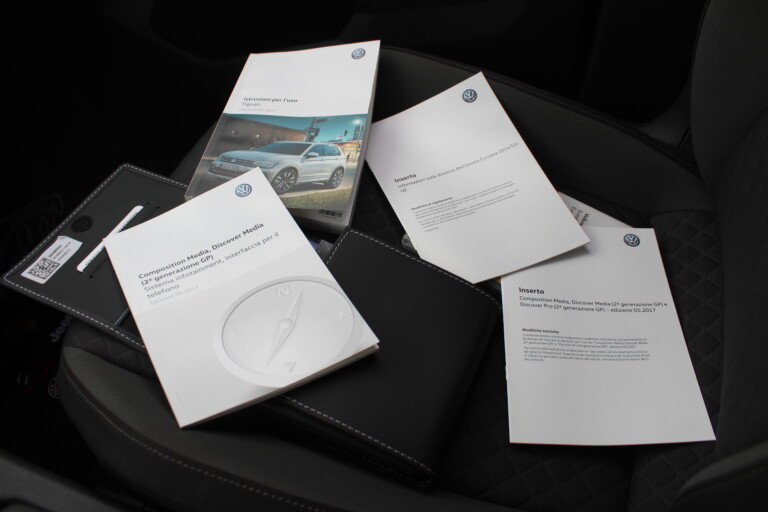 41 Stilecar It Vw Tiguan Fm812ns