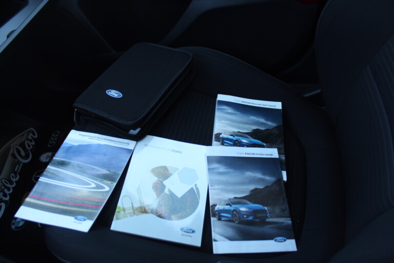 42 Stilecar It Ford Focus Fx293hb