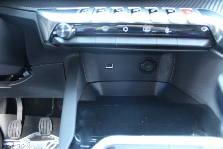 42 Stilecar It Peugeot 3008 Gl530xj