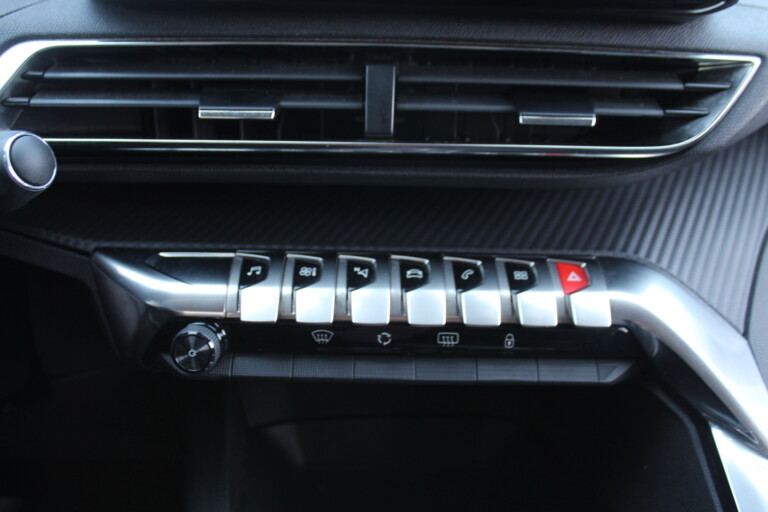 42 Stilecar It Peugeot 3008 Gl859sy