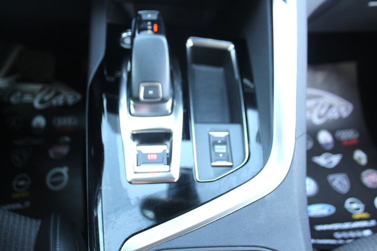 43 Stilecar It Peugeot 3008 Gl859sy