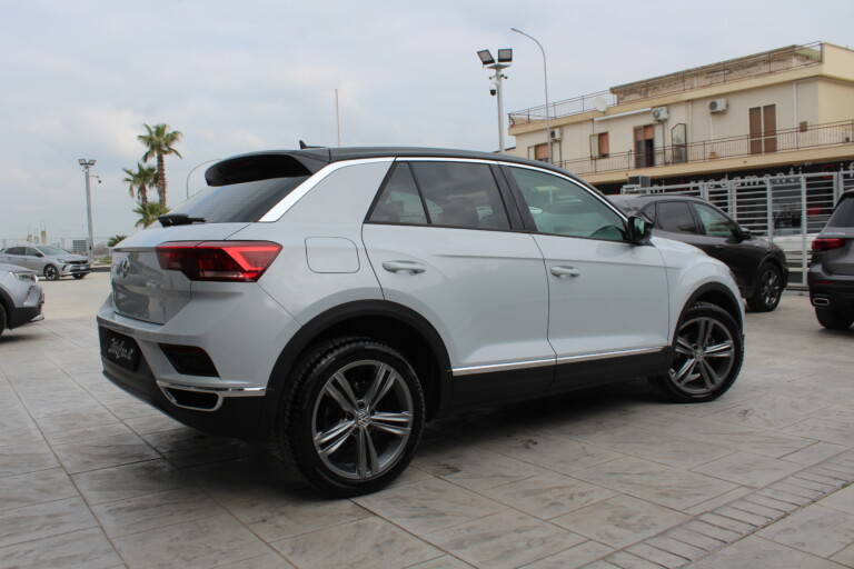 02 Stilecar It Vw T Roc Gb201ch