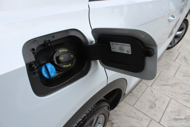 08 Stilecar It Vw T Roc Gb201ch