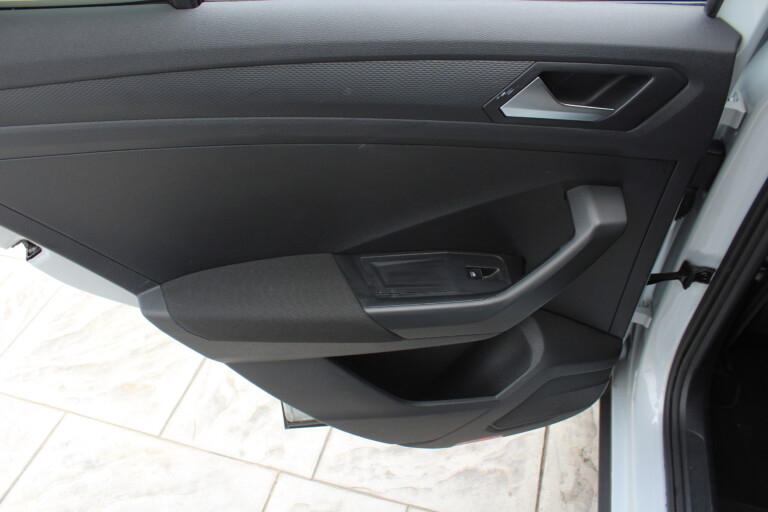 19 Stilecar It Vw T Roc Gb201ch