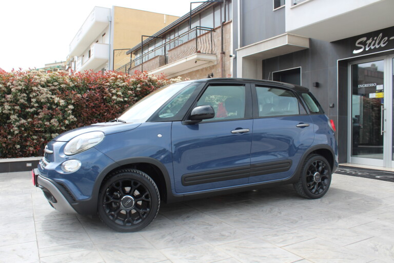 03 Stilecar It Fiat 500l Gh606hy