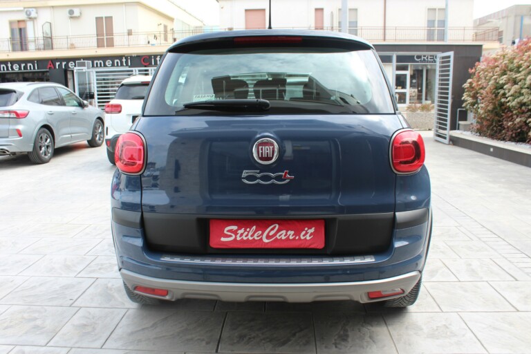 04 Stilecar It Fiat 500l Gh606hy